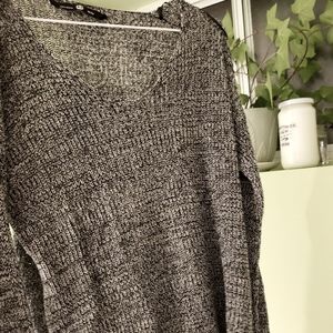 ☁️ Gray Knit Amnesia Sweater ☁️